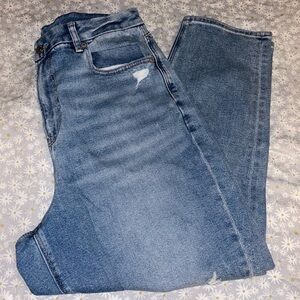 LAST CHANCE AMERICAN EAGLE SIZE 14 SHORT RIPPED HIGH RISE CURVY MOM JEAN